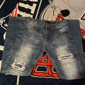 Women’s skinny jeans